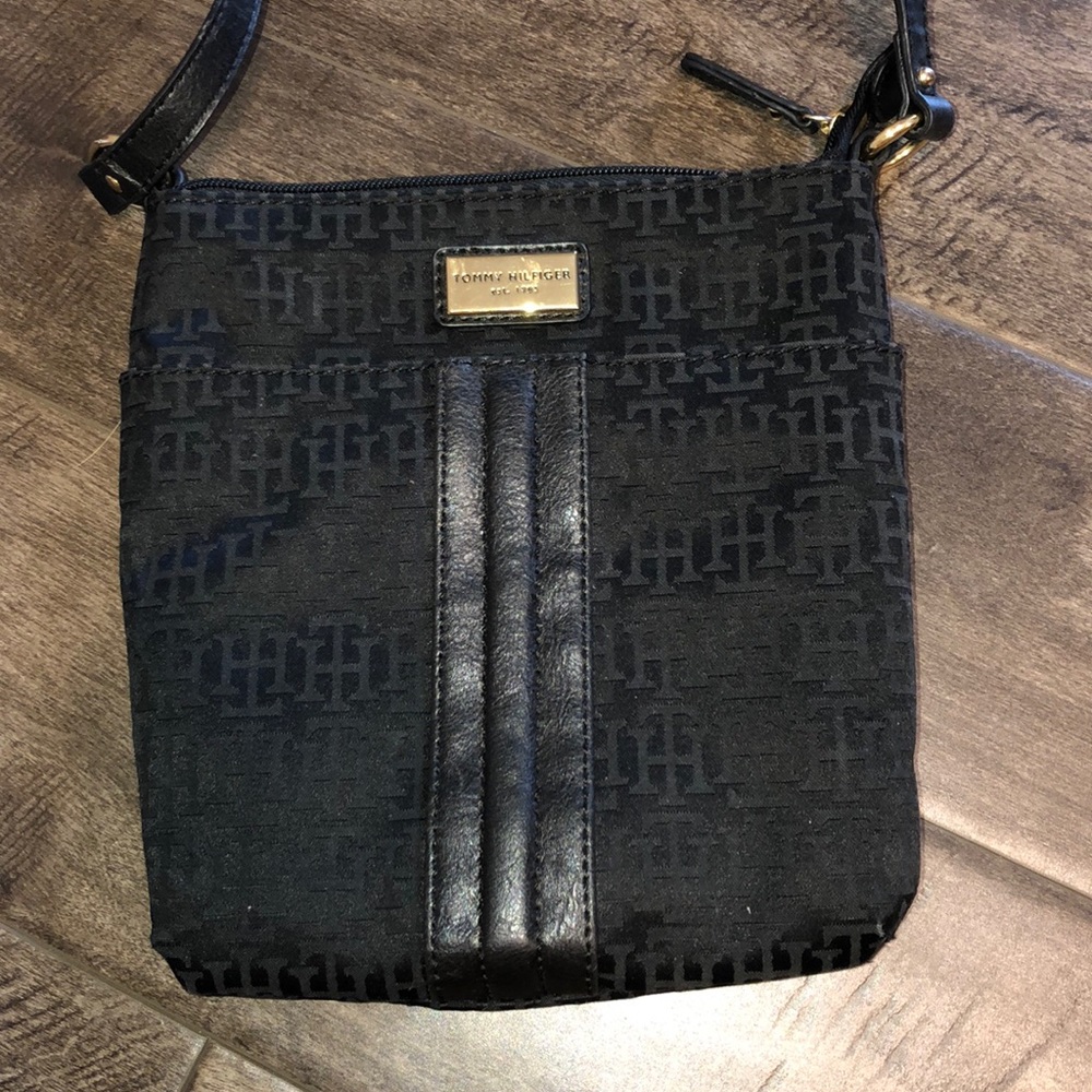 Tommy Hilfiger purse